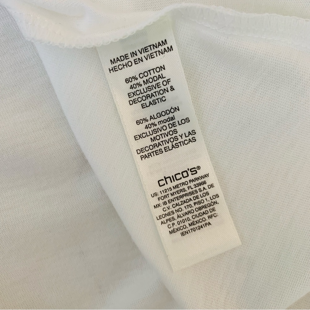CHICO’S Smocked Bell Sleeve Shirttail Tee NWOT Sz 1 (M-8) - Picture 10 of 13